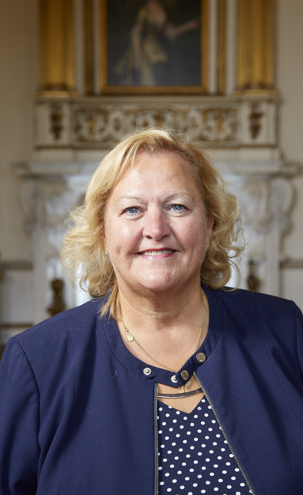 Dame Julie